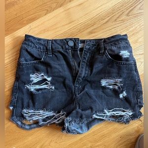 Black jeans shorts by Refuge